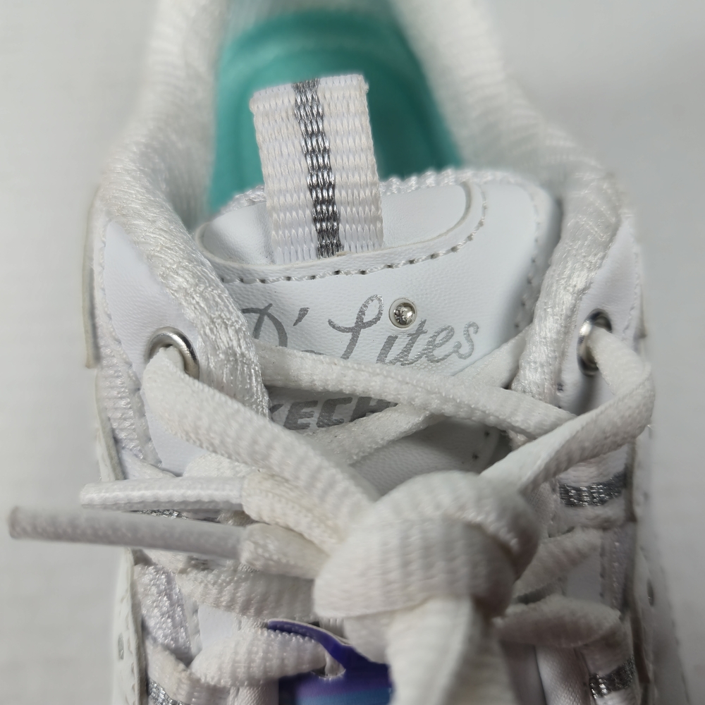 Skechers D'Lites Fresh Start Walking White and Silver Sneakers Size 5 1/2 Wide - Picture 4 of 13